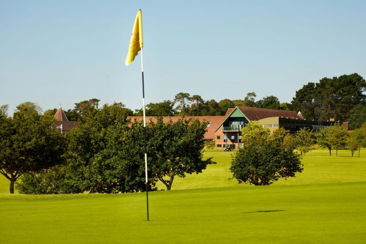 Ufford Park Resort Woodbridge Exteriör bild